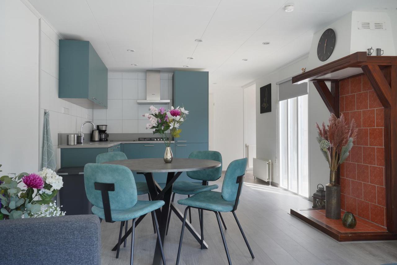 Gezellig En Relaxed Verblijf In Chalet In Putten Op De Veluwe! 외부 사진